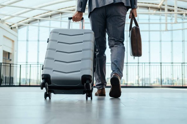 Optimisez vos voyages avec un consultant business travel